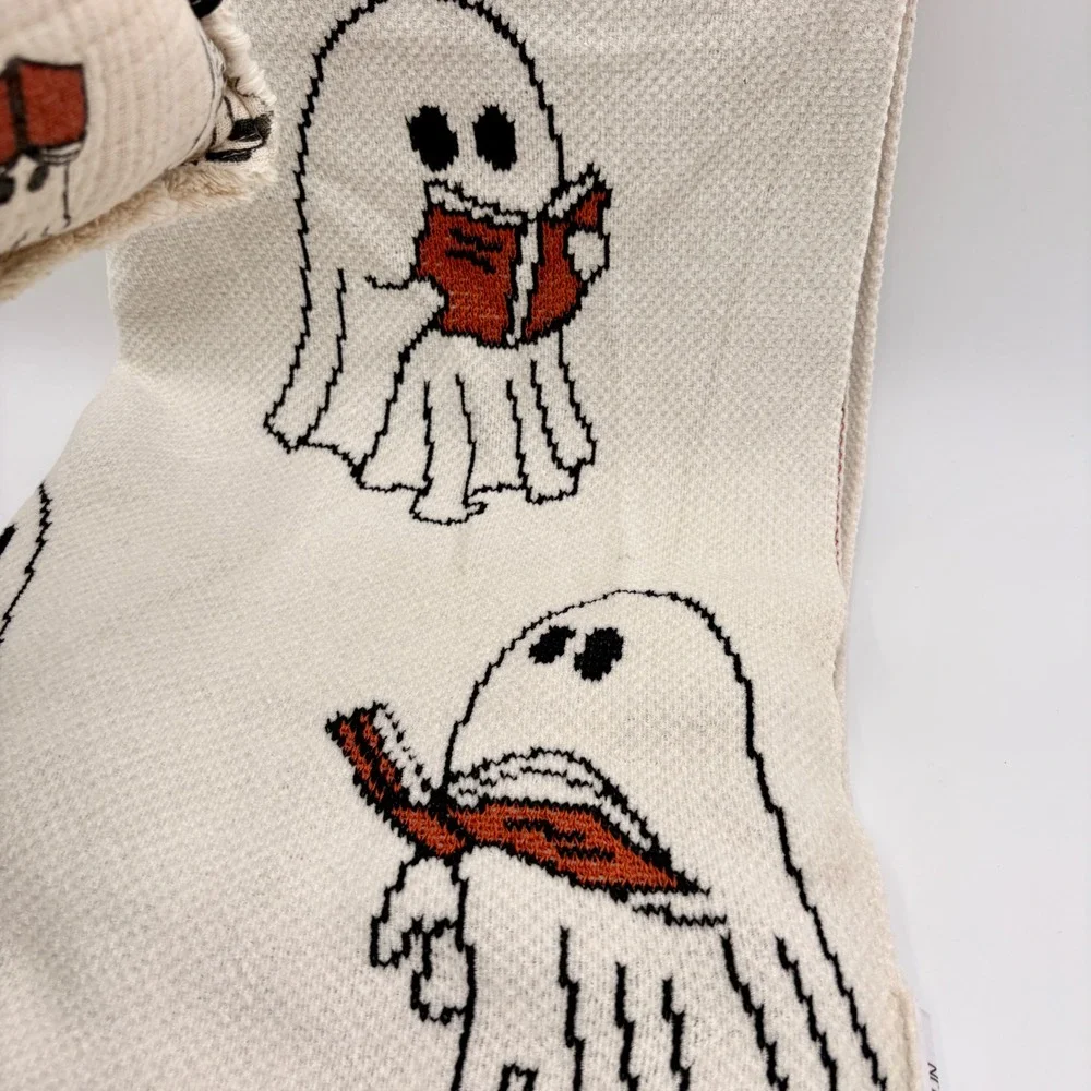 Goblin & Ghoul Reading Ghosts Halloween Throw Blanket and Pillow Set Cream